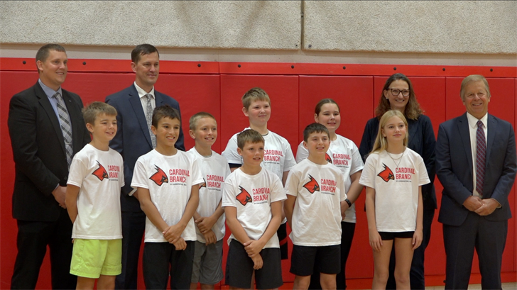 Boone Central Elementary starts student-run bank, promoting saving